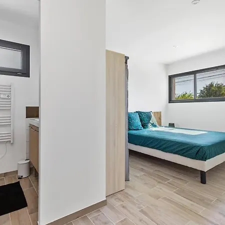 Sun - 600m - Clim - 6 Pers - Cap D'agde Вилла