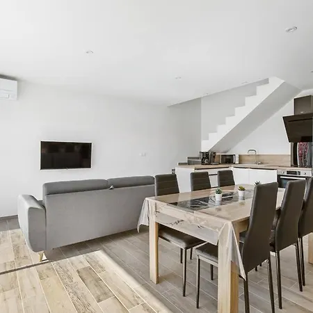 Вилла Sun - 600m - Clim - 6 Pers - Cap D'agde Агд