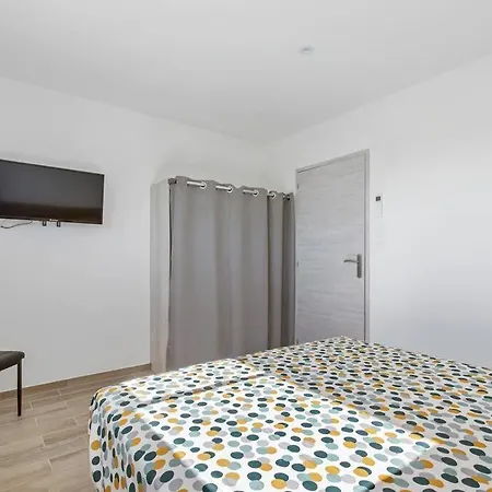 Sun - 600m - Clim - 6 Pers - Cap D'agde Вилла *