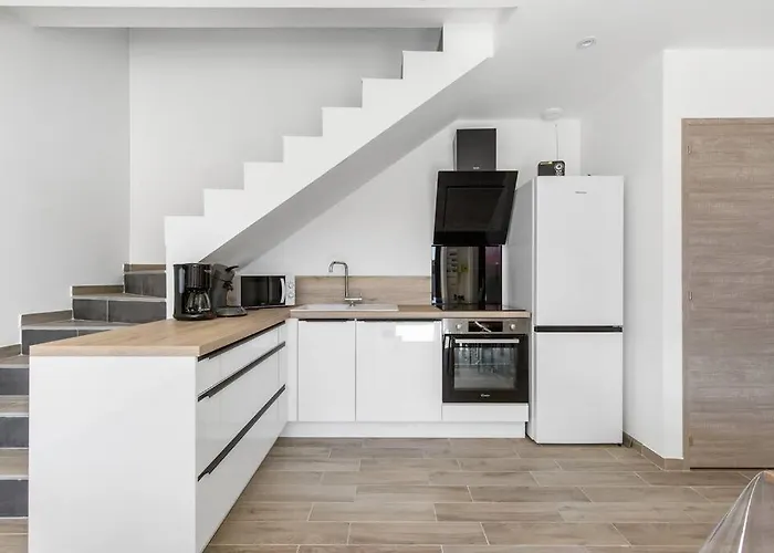 Sun - 600m - Clim - 6 Pers - Cap D'agde * Agde